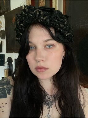 Meet your Posher, Lau
